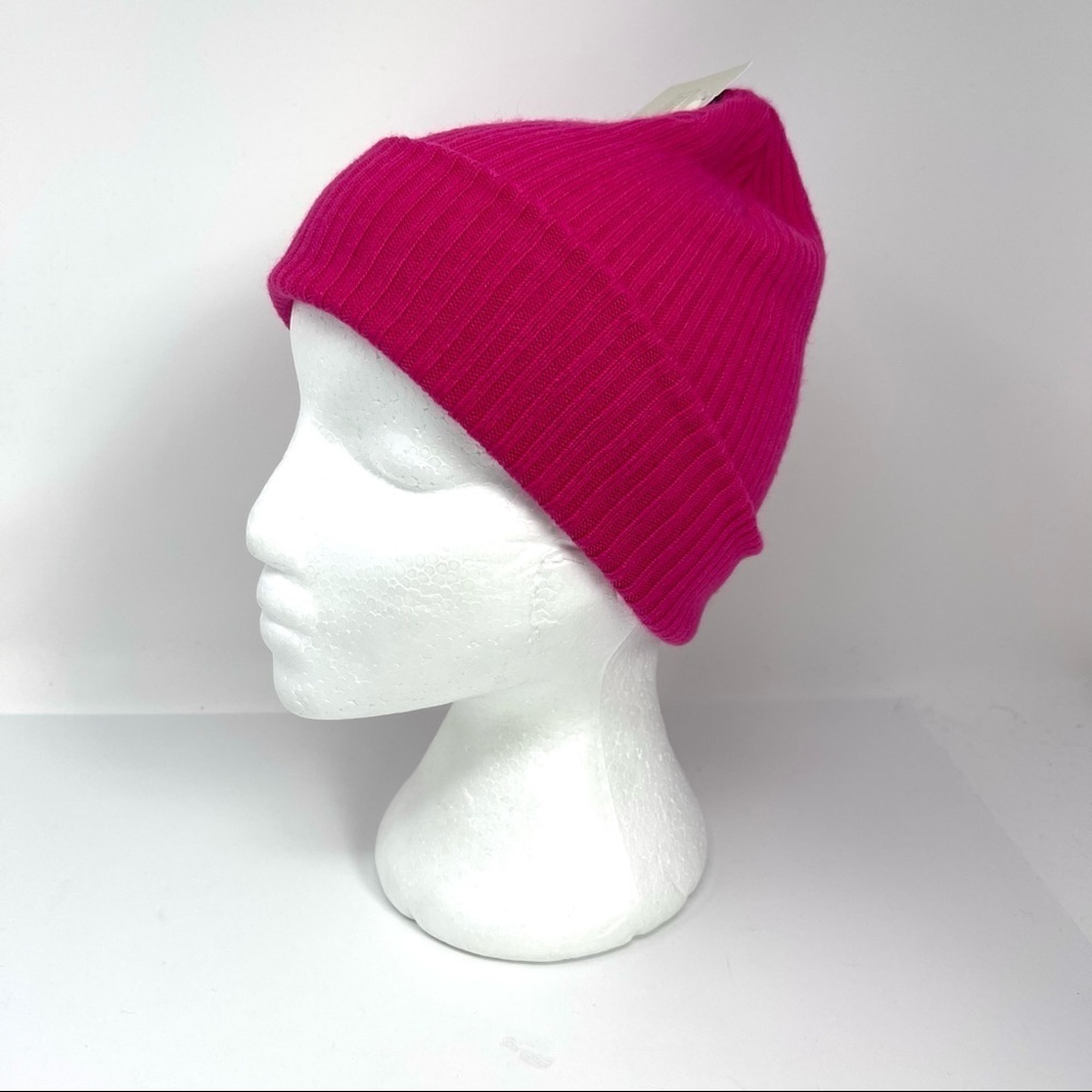 14th & Union bright pink knit beanie